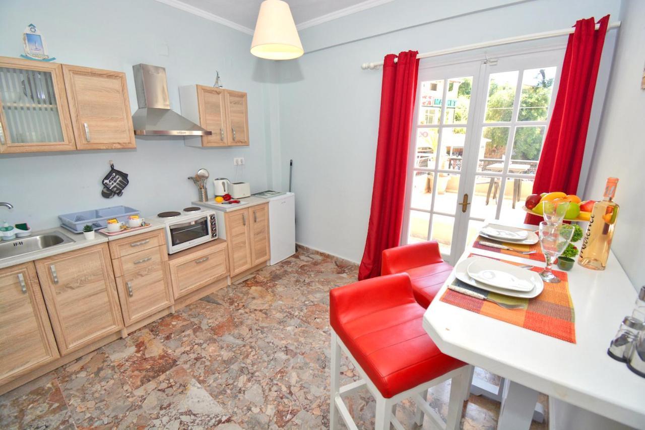 Mike'S Apartments อากิออส กอร์ดิออส ภายนอก รูปภาพ